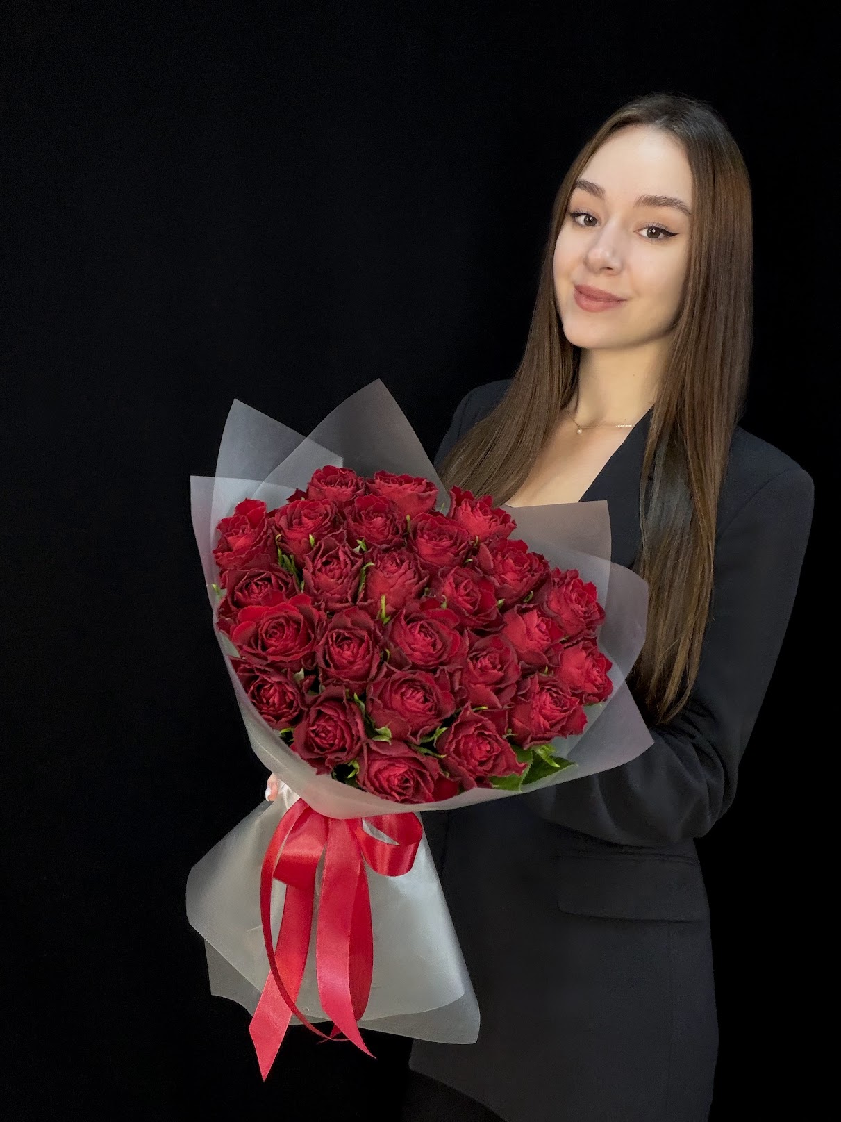 Букет из 25 красных роз Кения 40 см