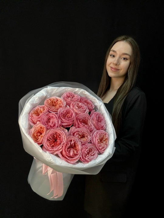 Букет из пионовидных розовых роз Pink Xpression 50 см Эквадор 15 шт