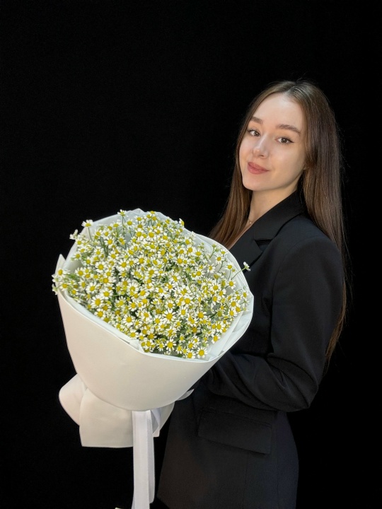 Букет из матрикарии (полевые ромашки) 15 шт